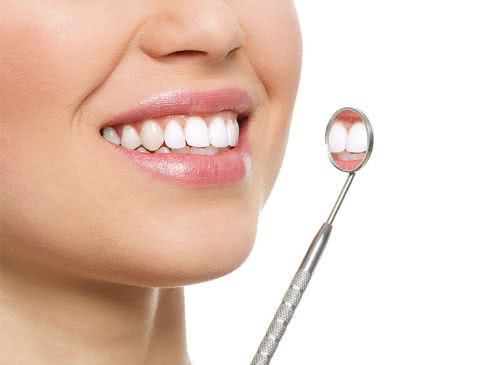 Implantes Dentales / Dental Implants 